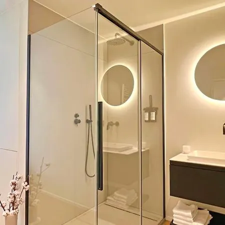 Velazquez Estudio Apartamento Năvodari